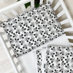 Set lenjerie patut bebe 3 piese Mickey
